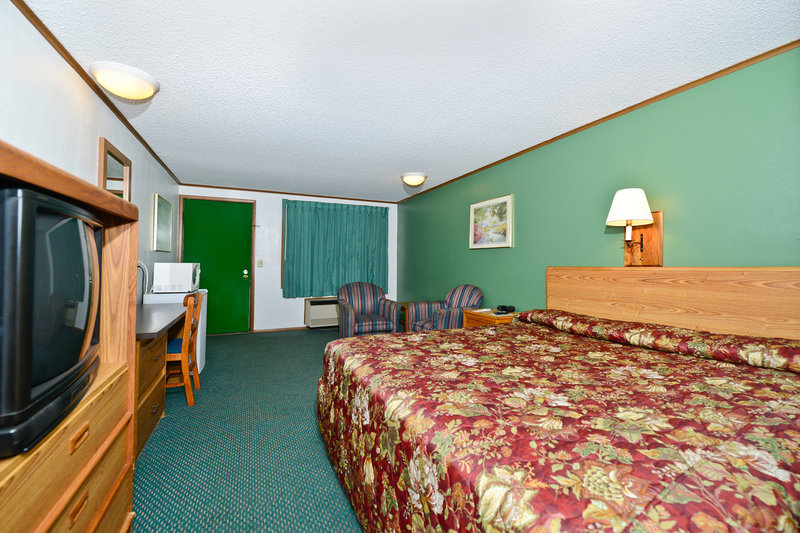 Americas Best Value Inn - Covington, VA