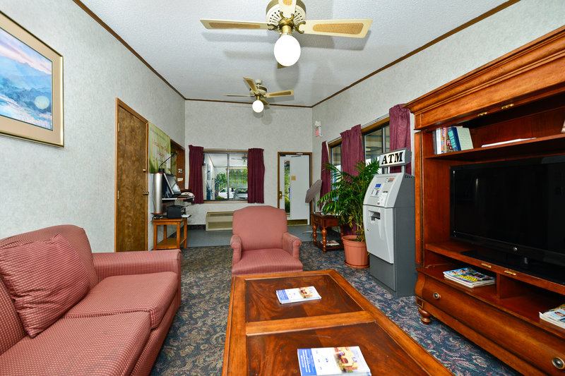 Americas Best Value Inn - Covington, VA