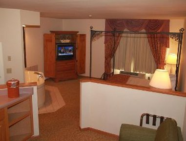 Baymont Inn & Suites-Waunakee - Waunakee, WI