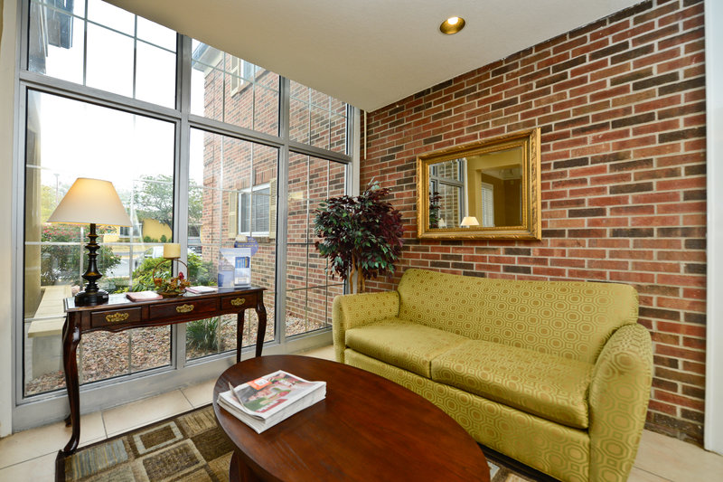 Best Western - Kansas City, KS
