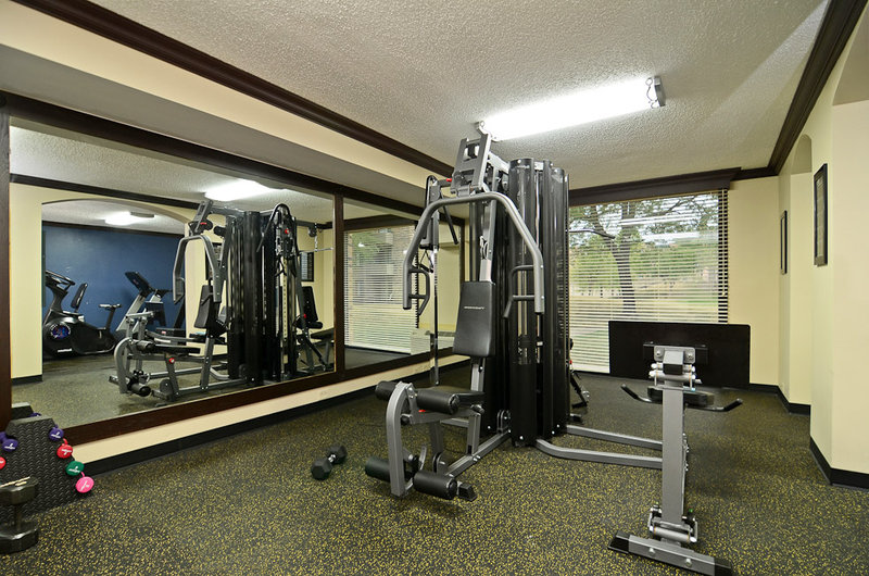 Best Western Plus Schaumburg Hotel & Conference Center - Schaumburg, IL