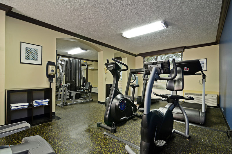 Best Western Plus Schaumburg Hotel & Conference Center - Schaumburg, IL