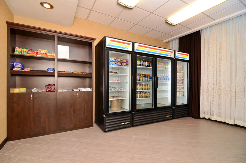 Best Western Plus Schaumburg Hotel & Conference Center - Schaumburg, IL