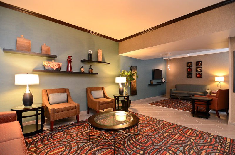 Best Western Plus Schaumburg Hotel & Conference Center - Schaumburg, IL