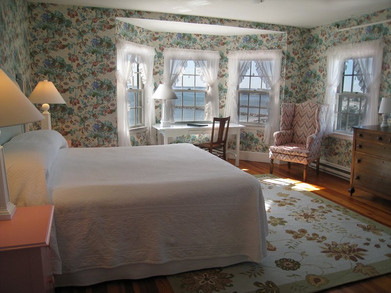 Colony Hotel - Kennebunkport, ME
