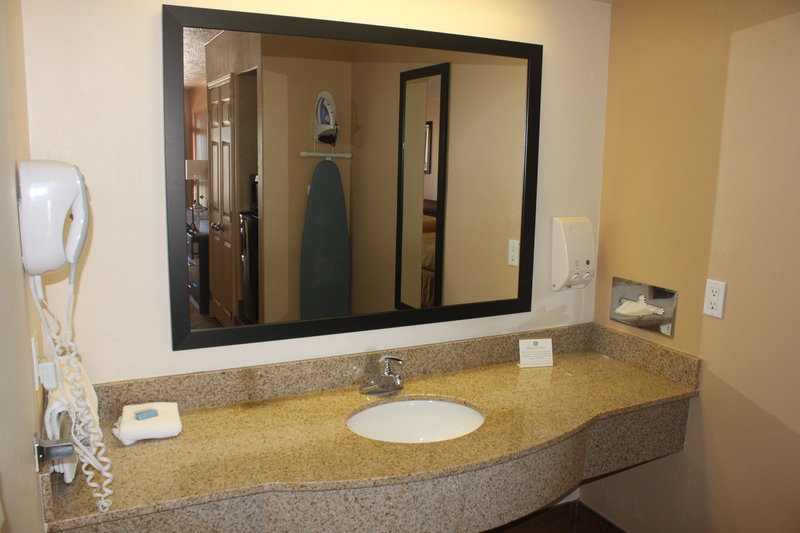 Holiday Inn Express & Suites Raymondville - Raymondville, TX