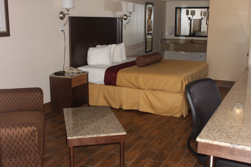 Holiday Inn Express & Suites Raymondville - Raymondville, TX