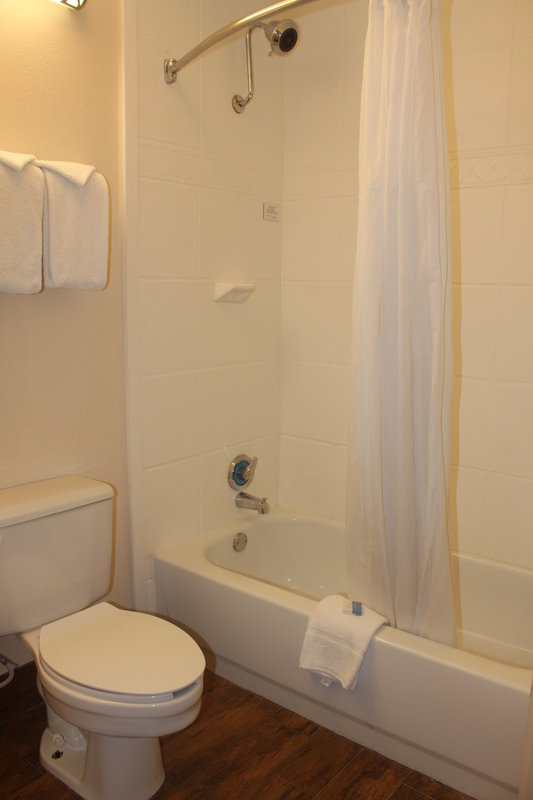 Holiday Inn Express & Suites Raymondville - Raymondville, TX