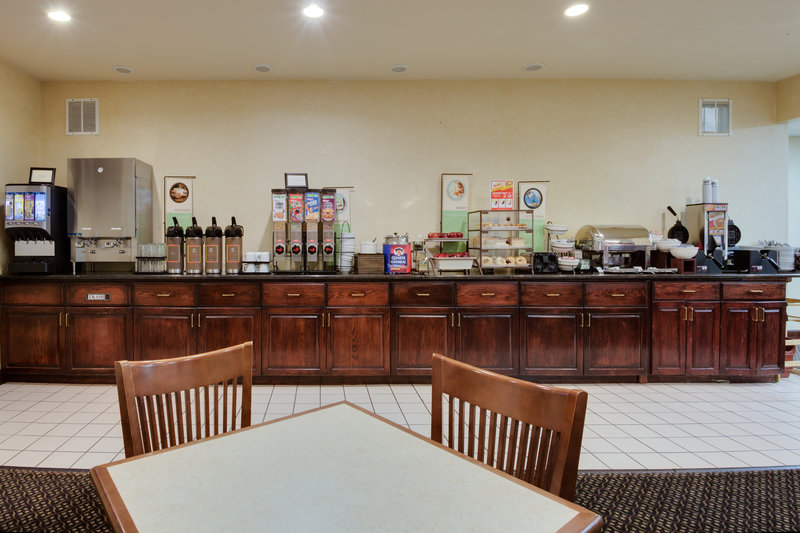 Country Inn & Suites Gurnee - Gurnee, IL