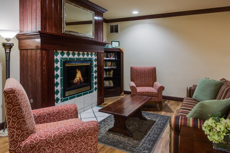 Country Inn & Suites Gurnee - Gurnee, IL