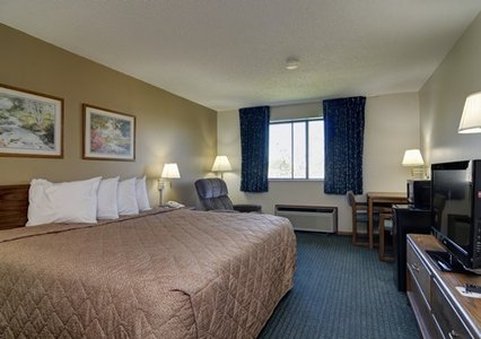 Super 8 - Kewanee, IL