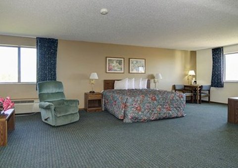 Super 8 - Kewanee, IL