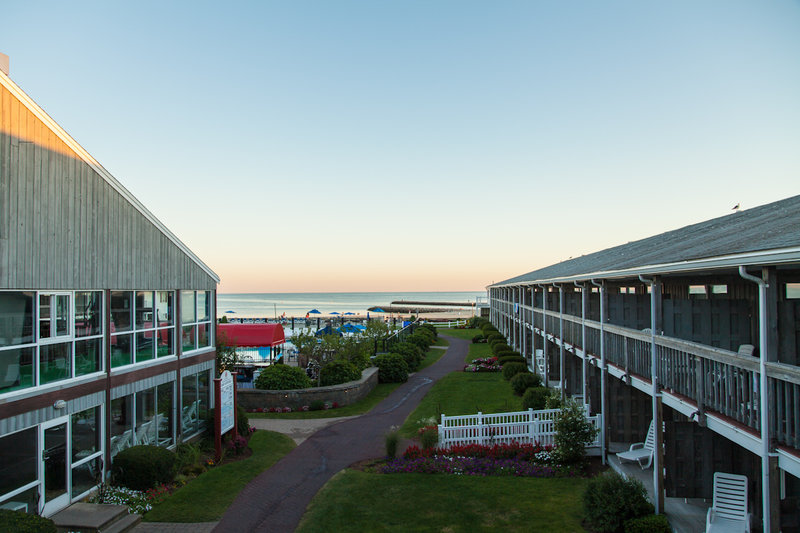 Red Jacket Beach Resort - South Yarmouth, MA
