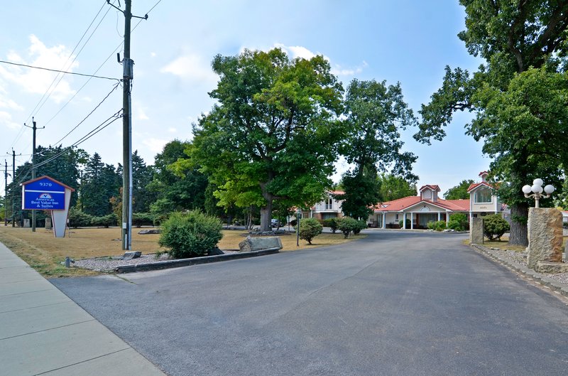Americas Best Value Inn - Clarence, NY