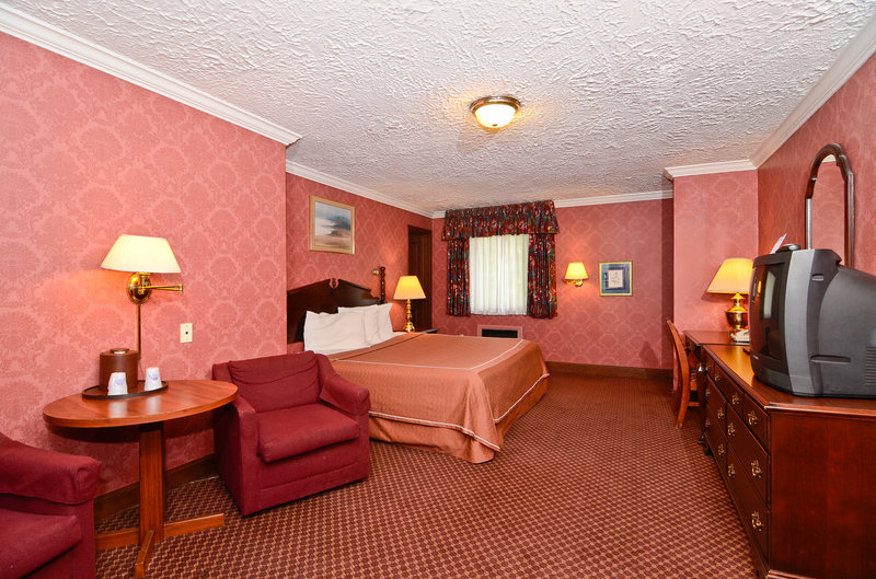 Americas Best Value Inn - Clarence, NY