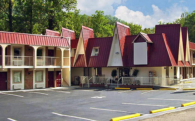 Motel 6 Gatlinburg Smoky Mountains - Gatlinburg, TN