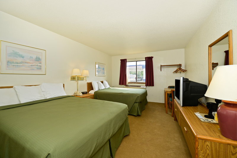 Americas Best Value Inn - Whitehall, MI