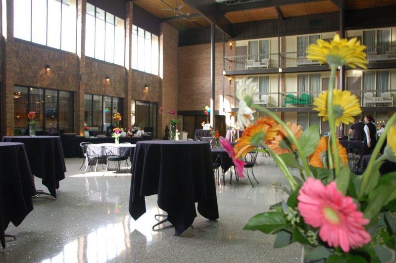 Park Inn By Radisson, Sharon, PA - West Middlesex, PA