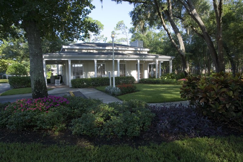 Oak Plantation Resort