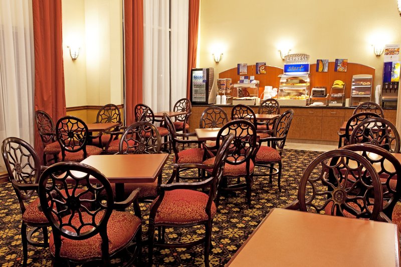 Holiday Inn Express - Brookhaven, MS