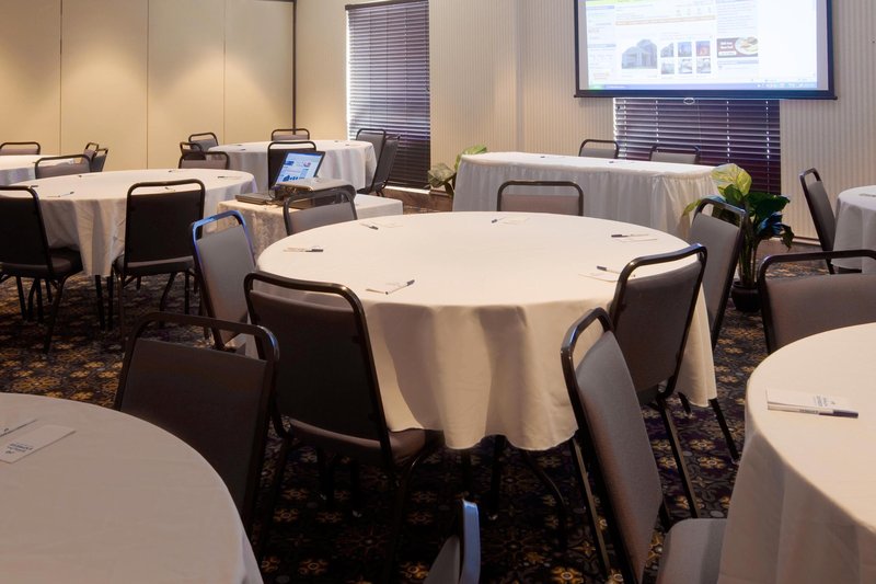 Holiday Inn Express - Brookhaven, MS
