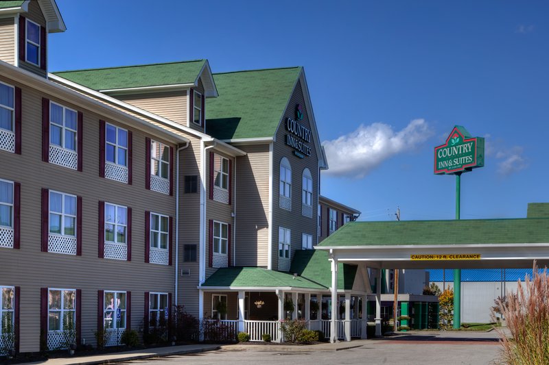 Country Inn & Suites Wilder - Webster, KY