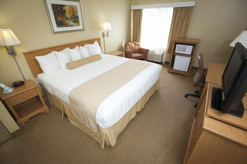 BEST WESTERN PLUS Windjammer Inn & Conference Center - South Burlington, VT