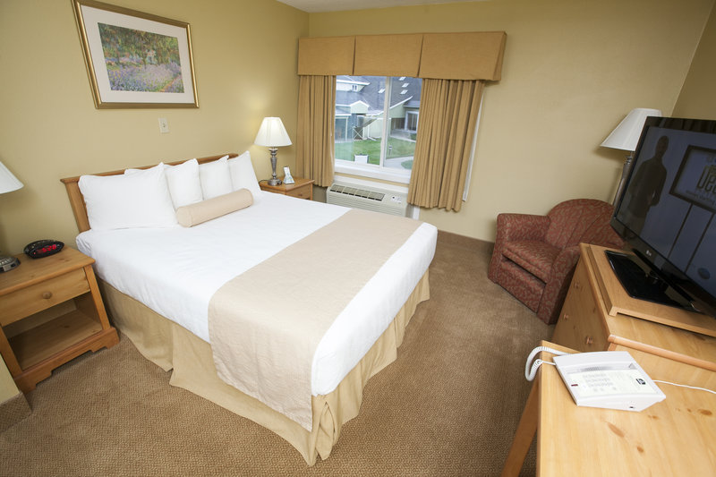 BEST WESTERN PLUS Windjammer Inn & Conference Center - South Burlington, VT