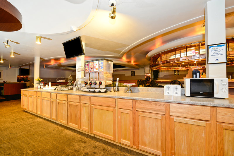 Americas Best Value Inn - Benton Harbor, MI