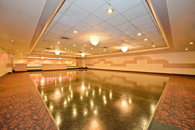 Americas Best Value Inn - Benton Harbor, MI