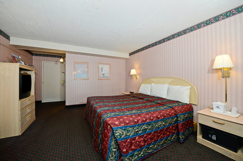 Americas Best Value Inn - Benton Harbor, MI