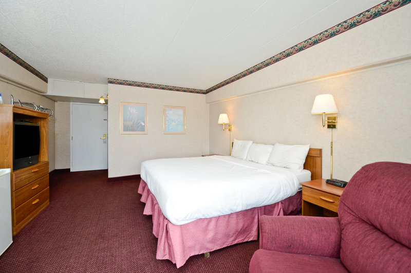 Americas Best Value Inn - Benton Harbor, MI