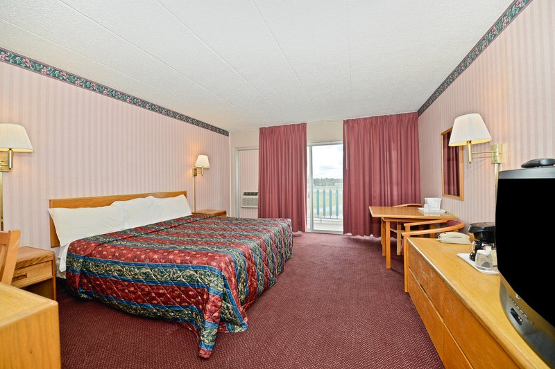 Americas Best Value Inn - Benton Harbor, MI