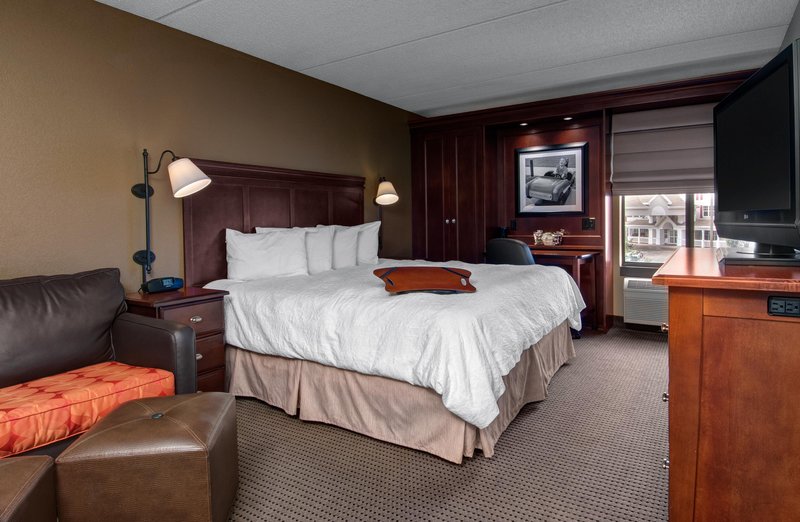 Hampton Inn Appleton-Fox River Mall Area - Appleton, WI