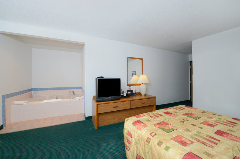 Americas Best Value Inn Charlotte, Mi - Charlotte, MI