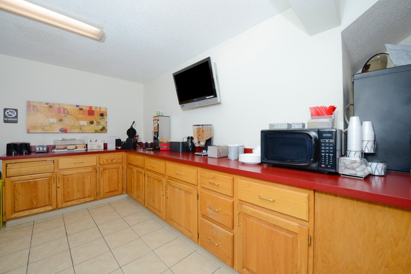 Americas Best Value Inn Charlotte, Mi - Charlotte, MI