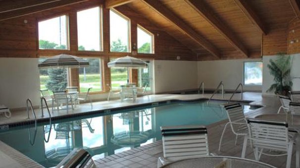 Annandale Lodge & Suites - Annandale, MN