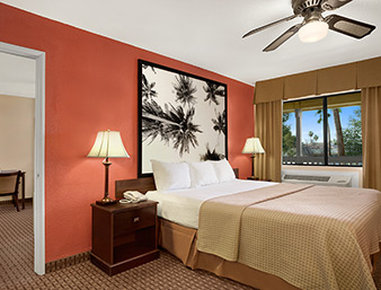 Howard Johnson - El Centro, CA