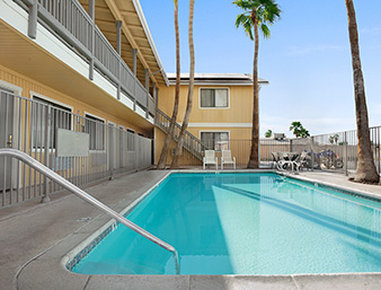 Howard Johnson - El Centro, CA