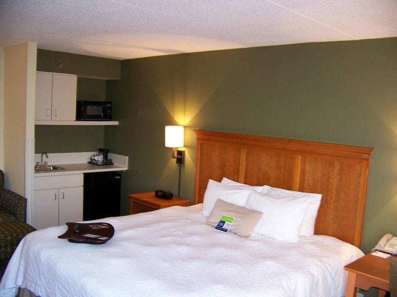 Hampton Inn-Norfolk/Naval Base - Norfolk, VA