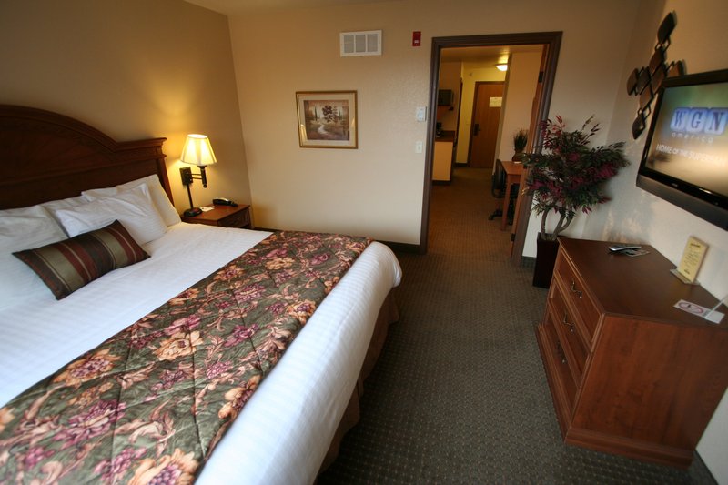Expressway Suites - Fargo, ND