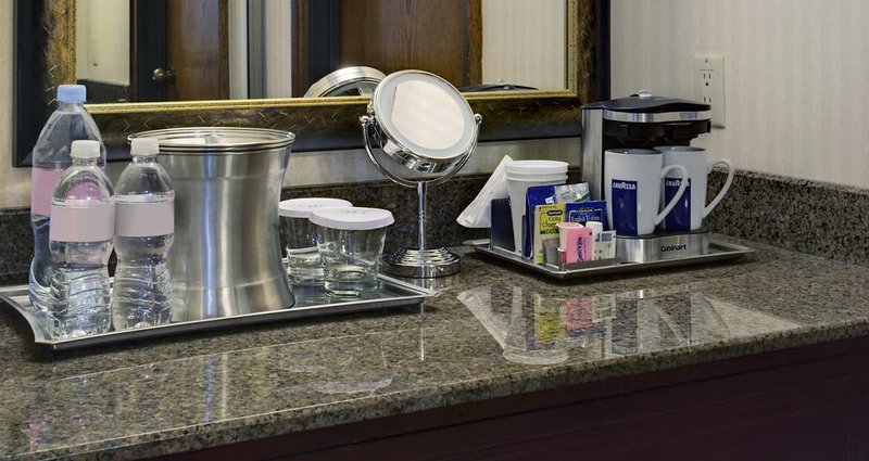 Hilton-Bellevue - Bellevue, WA