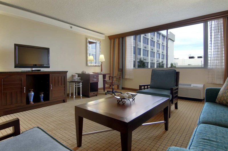 Doubletree By Hilton Hotel Denver-Stapleton North - Denver, CO