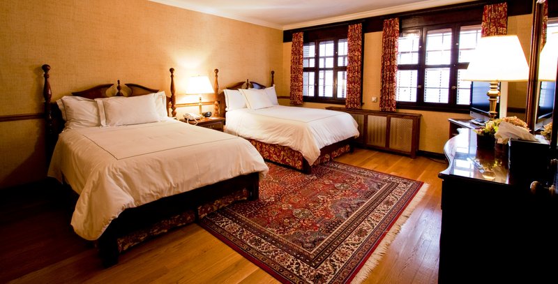 Deer Path Inn - Lake Forest, IL