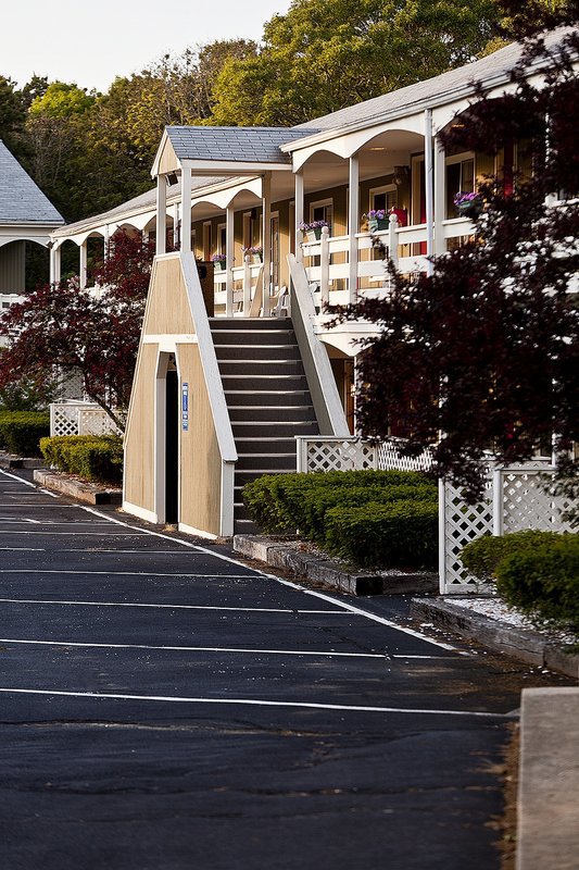 Ocean Park Inn Cape Cod - Eastham, MA