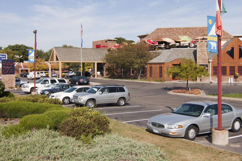 Best Western White Bear Country Inn - Saint Paul, MN