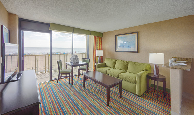 Beach Quarters Resort Rsrvtns - Virginia Beach, VA