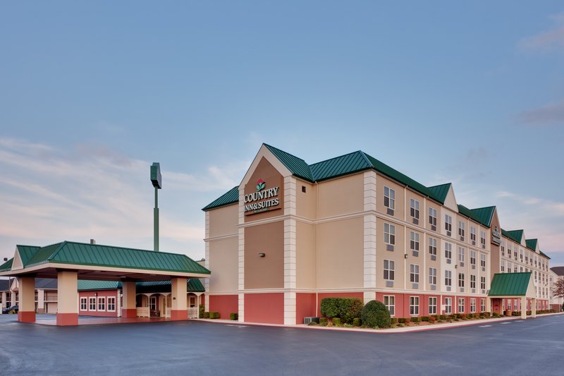 Country Inn & Suites 1 Reviews 3075 Wilma Rudolph Blvd A