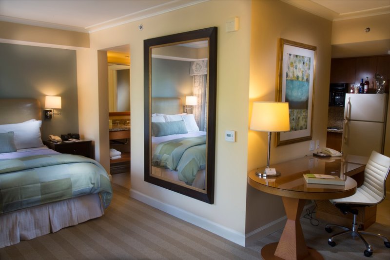 Hotel Amarano Burbank - Burbank, CA