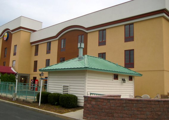 New Cumberland Hotel - New Cumberland, PA